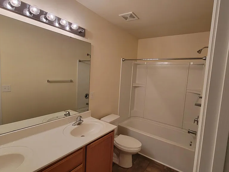 6824 Creft Cir — Photo 17