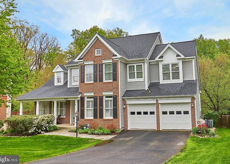 Brick Front Colonial