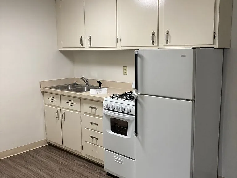 State Street Apartments — Photo 56