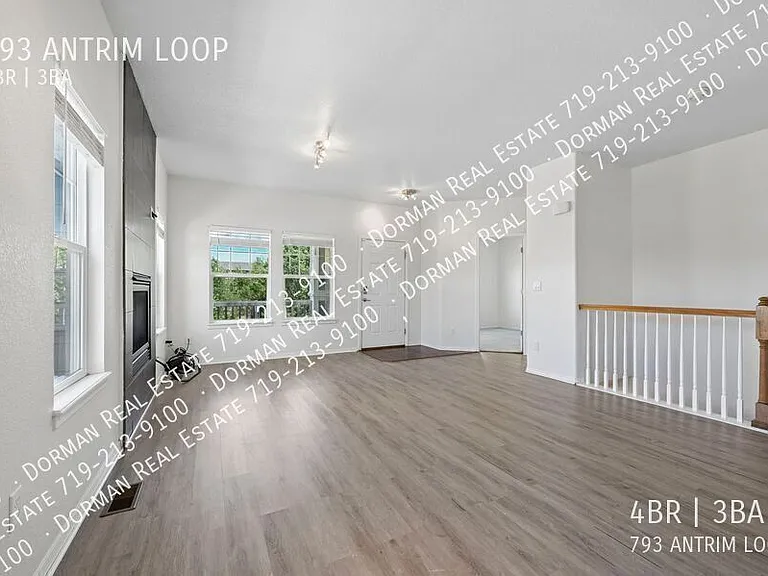 793 Antrim Loop — Photo 7