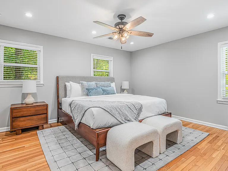 480 Forest Hills Dr — Photo 2