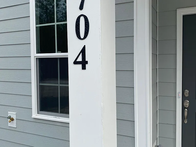 175 Old Murdoch Rd #704 — Photo 2