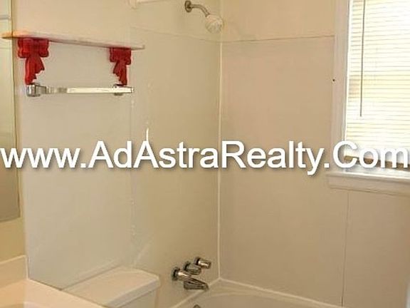 2nd image of 6023 Ballentine St #B