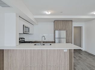 293 Viewmount Ave #301, Toronto, ON M6B1V3