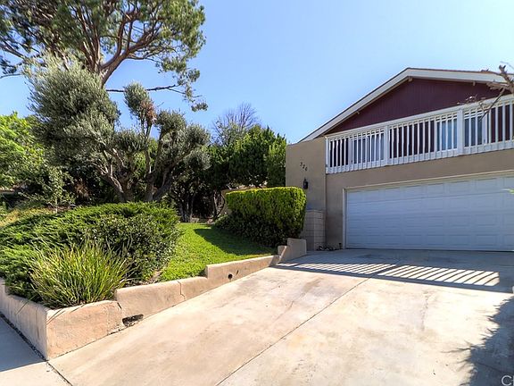 4th image of 326 El Encino Dr