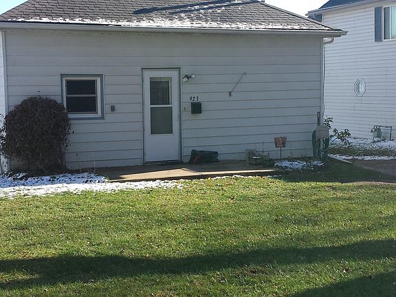3rd image of 923 Sunnyside Ave