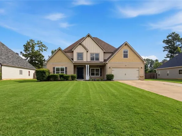 74 Misty Forest Dr, Phenix City, AL 36869