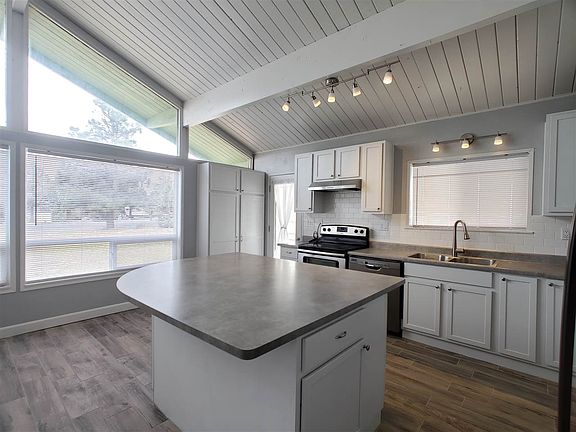 4th image of 5533 Lake Shastina Dr