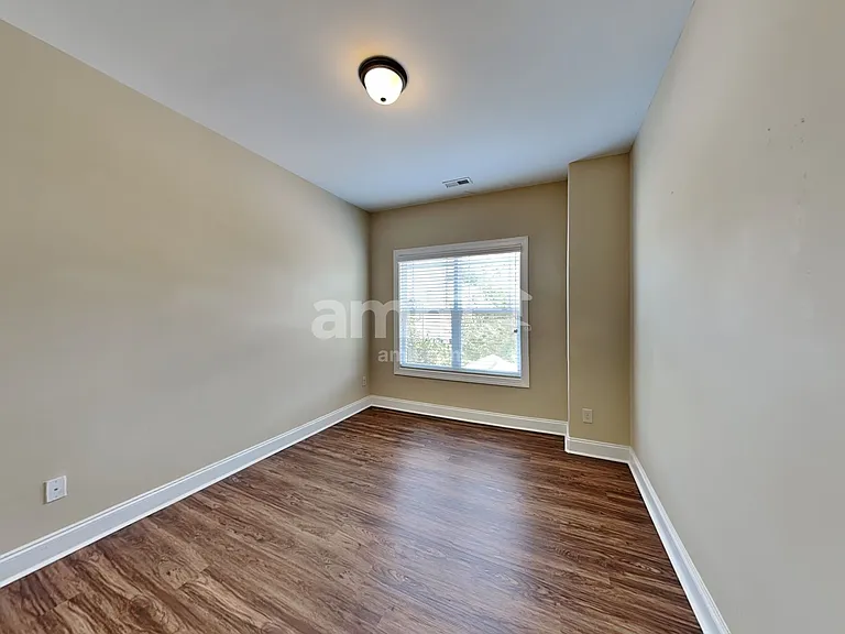 518 Dawley Dr — Photo 15