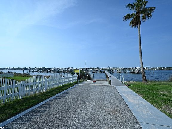 5th image of 417 Gulfview Ln #30