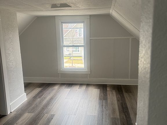 3rd image of 1620 Liberty St