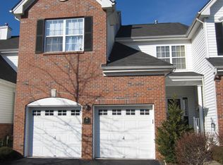 10 Paddock Ln, Flemington, NJ 08822