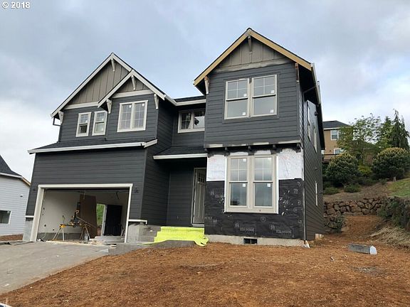 2nd image of 140 NW Dogwood Dr