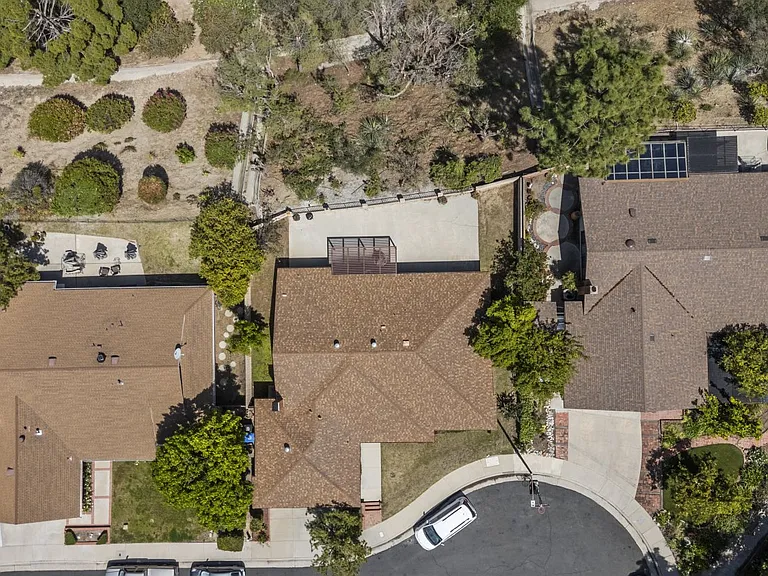 9426 Carlynn Pl — Photo 35