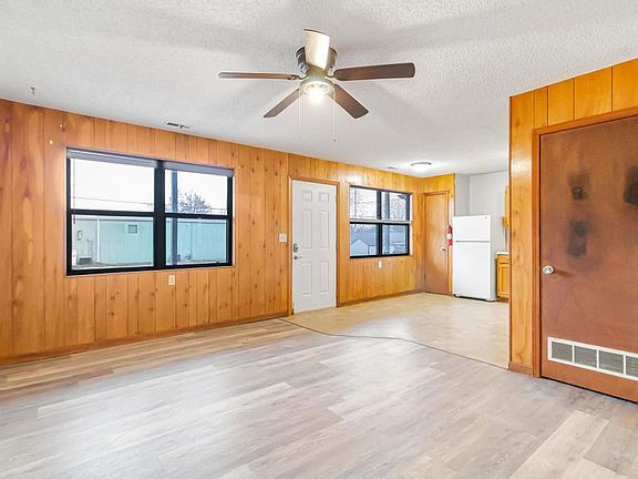2nd image of 420 Franklin Ave APT 2