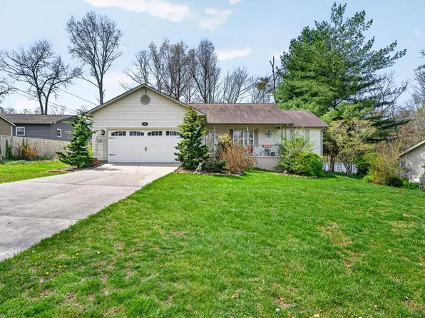 166 Bobwhite Dr, Crossville, TN 38555