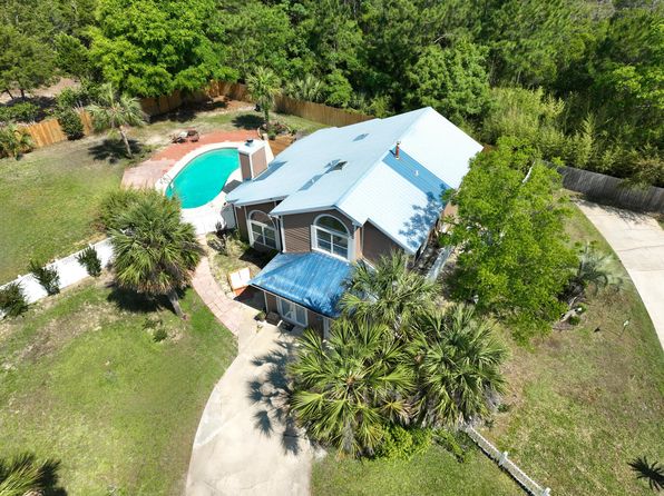 520 Wynnehaven Ct, Mary Esther, FL 32569