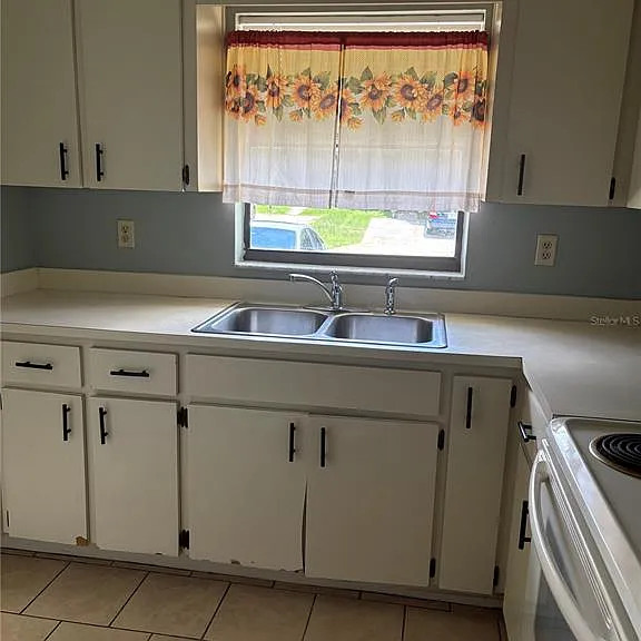 1017 Harden Ct — Photo 7
