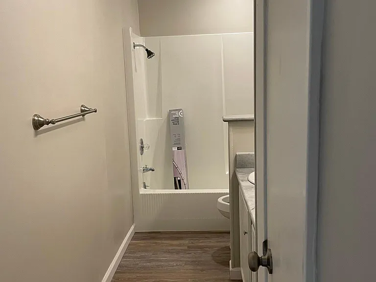1700 Hollis Rd — Photo 17