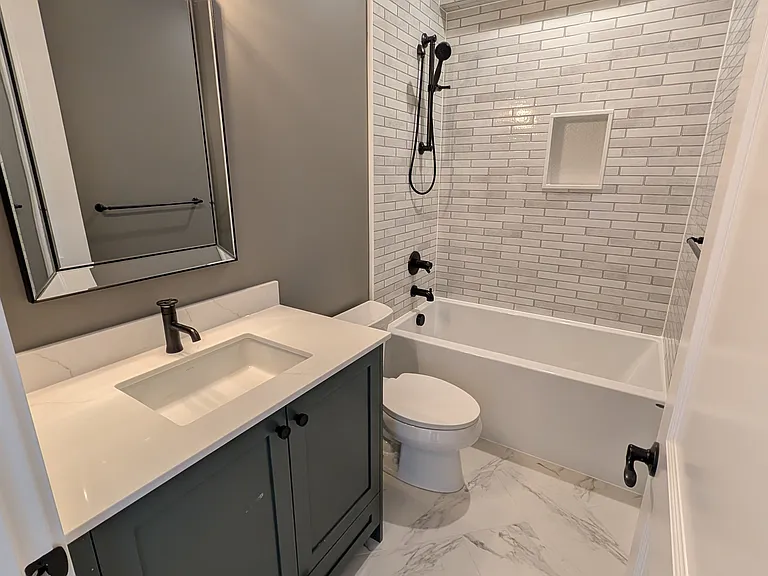 3957 W Barrett Ln — Photo 59