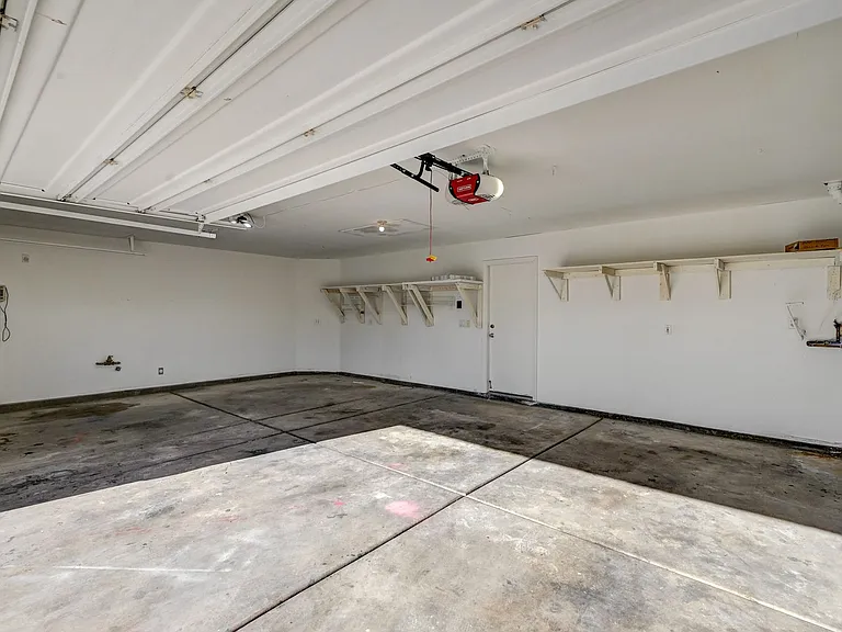 2808 Glen Aulin St — Photo 21