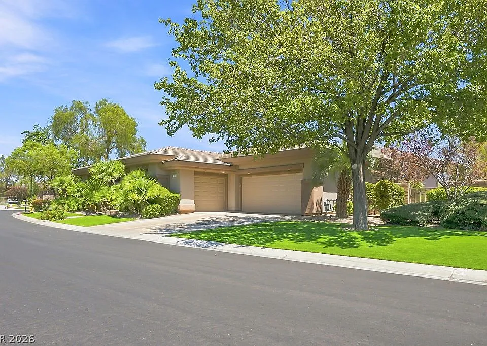 6 Old Marsh Ct