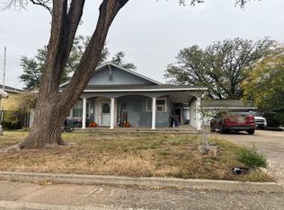 415 N Briscoe Ave, Tulia, TX 79088