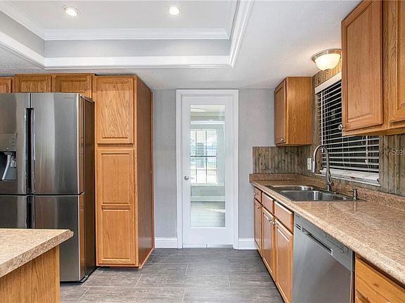 3rd image of 7205 Woodbrook Dr