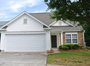 5913 Hidden Meadow Ln, Charlotte, NC 28269