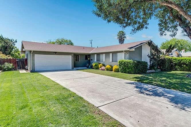 1st image of 234 Laguna Dr
