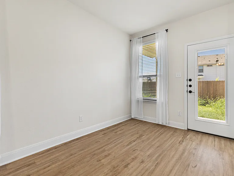 7615 Gramercy Way #102 — Photo 4