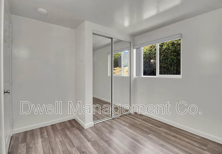 9105 Rosedale Dr — Photo 13
