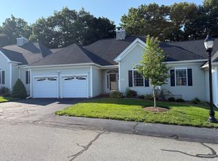 40 Holly Ln UNIT 40, Dracut, MA 01826