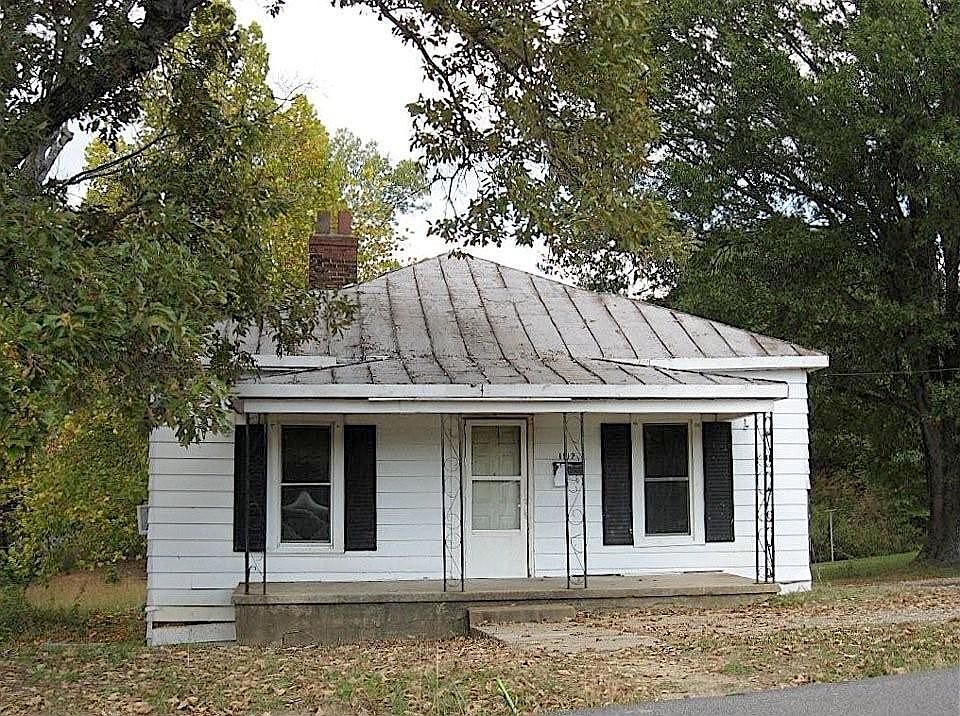 1st image of 1117 Irving Ave