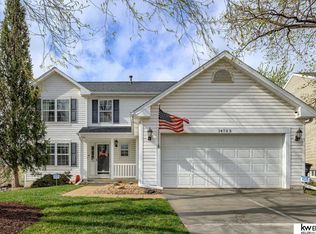 14723 Ruggles St, Omaha, NE 68116