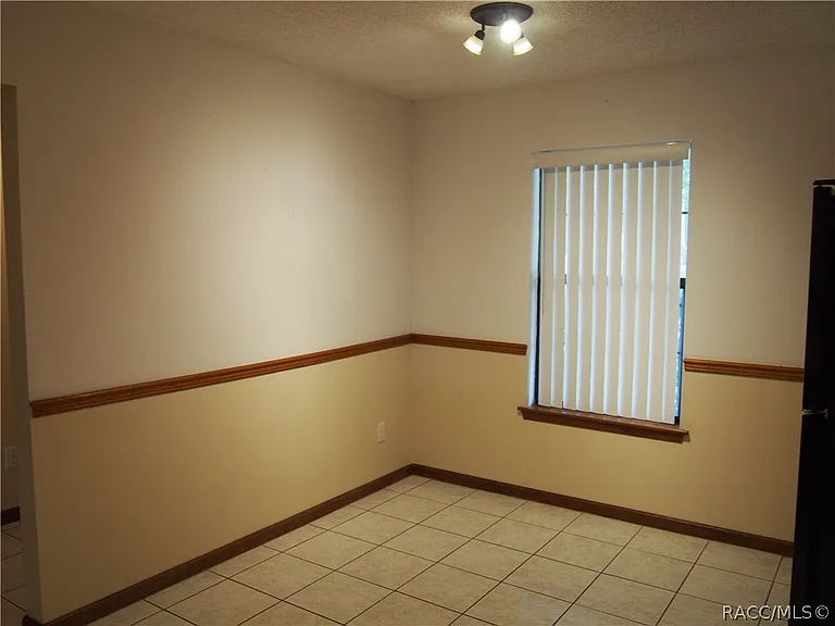 210 Talmage Ave — Photo 19