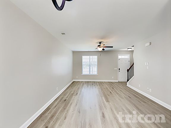3rd image of 6 Manzanita Ct