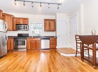 272 East St #1, Boston, MA 02127