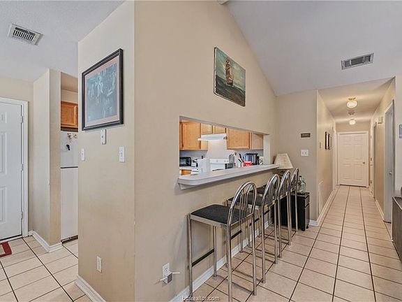 5th image of 2009-2011 Legacy Ln
