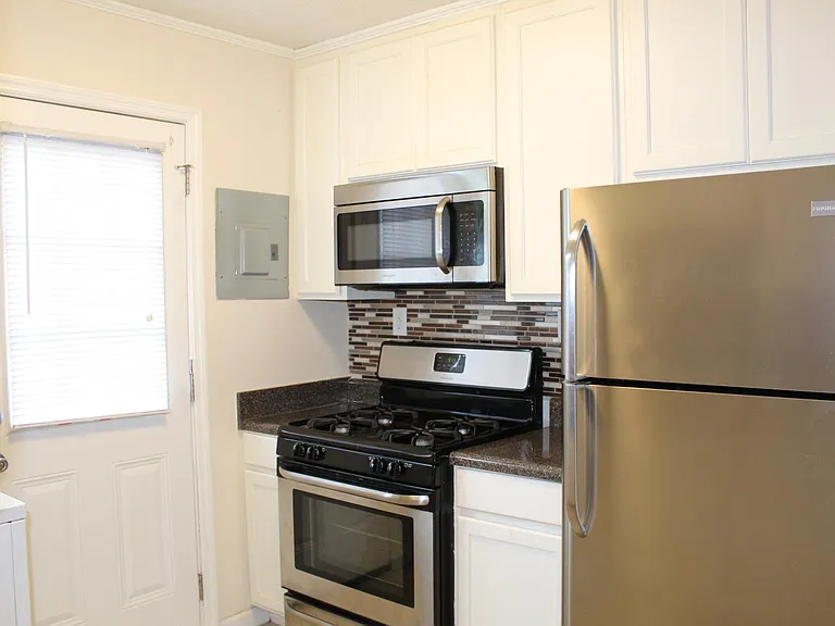 4418 Powell Ave #6 — Photo 13
