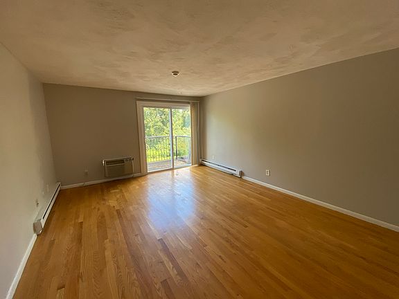 5th image of 56 Elmwood Park #2