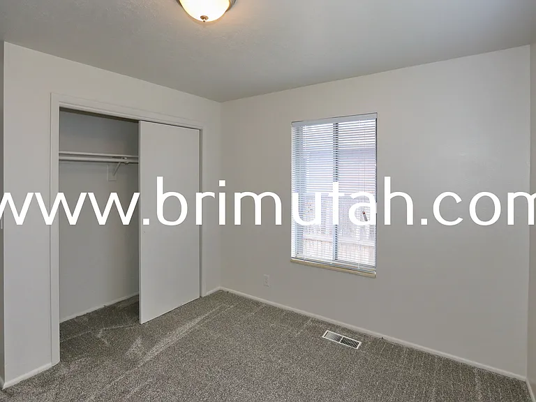 3669 S 2245 E — Photo 15