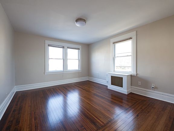 3rd image of 110 Wallace Ave Unit 2