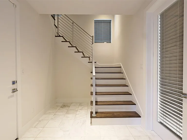 2505 Richton St — Photo 3
