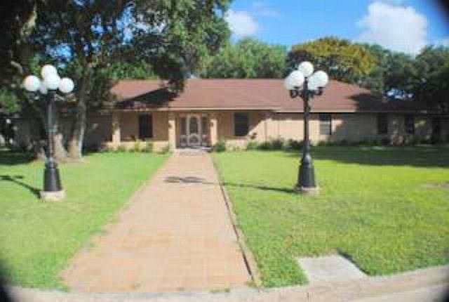 1st image of 163 Holly Ln