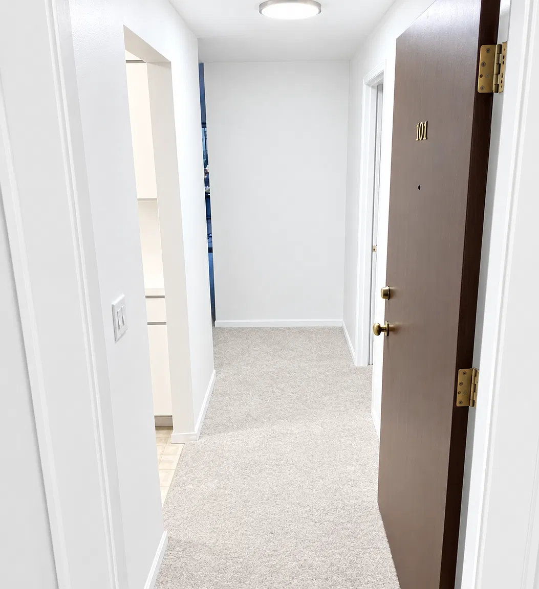 1 bed, 720 sqft, $1,950 — Photo 3