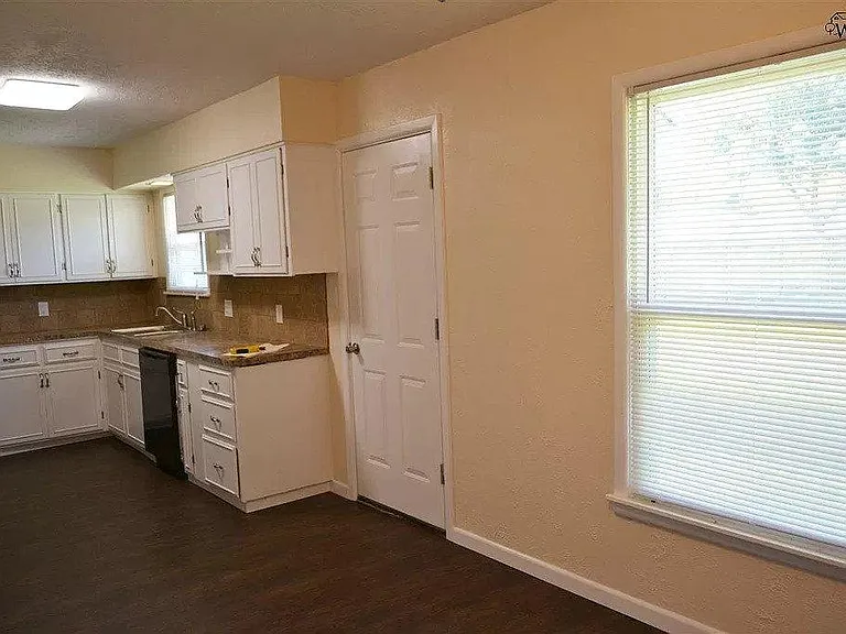 4206 Prothro Ave — Photo 6
