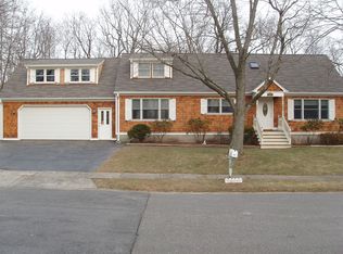 63 Candlewood Rd, Milford, CT 06461