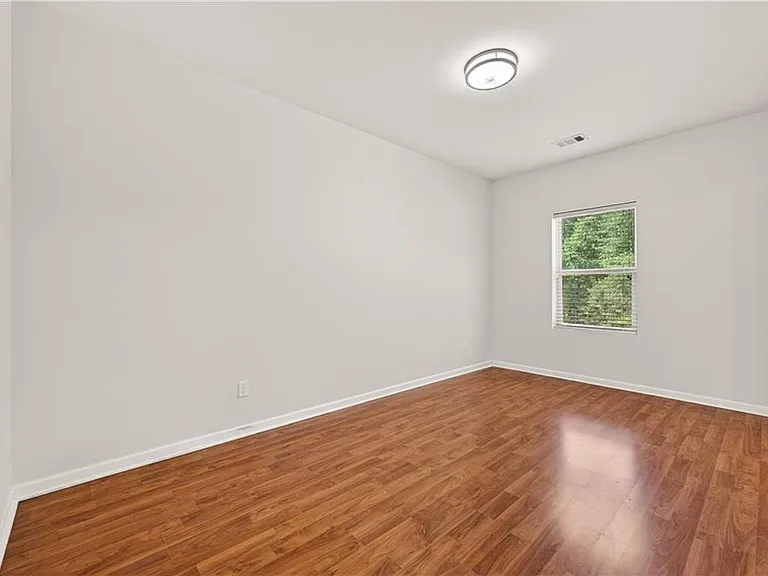 1020 Kendall Grove Ct — Photo 31