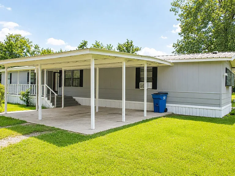 9910 State Highway 156 — Photo 36